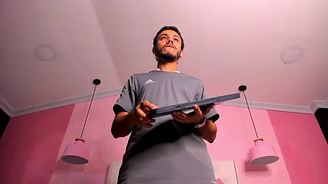 Boss Domiinator online show from February 25, 2026, 12:48 pm