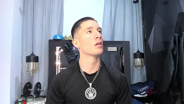 HunterHeat  online show from April 12, 2026, 1:27 pm