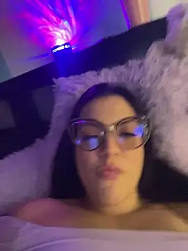 Snapshot of alilith chatting on November 20, 2025, 7:35 pm alilith online show from November 20, 2025, 7:35 pm