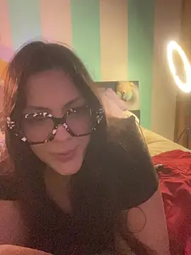 Snapshot of alilith chatting on July 20, 2026, 6:21 pm alilith online show from July 20, 2026, 6:21 pm