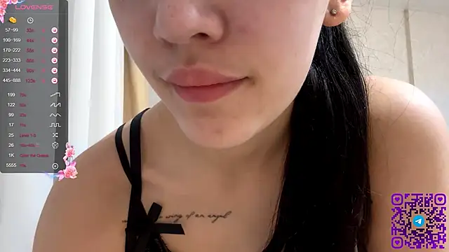 AuraJefcoat online show from February 26, 2026, 3:33 pm