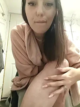 Sakura 2000 online show from September 26, 2025, 9:08 pm