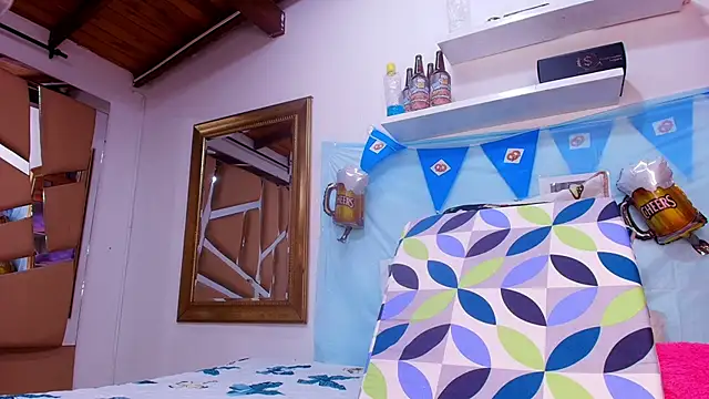 sweegirl69 online show from October 3, 2025, 12:02 pm