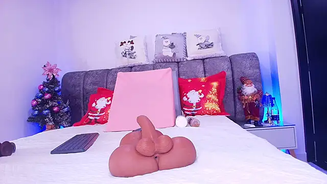 Snapshot of sweegirl69 chatting on December 17, 2025, 12:00 pm sweegirl69 online show from December 17, 2025, 12:00 pm