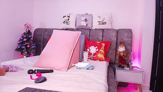 Snapshot of sweegirl69 chatting on December 22, 2025, 12:02 pm sweegirl69 online show from December 22, 2025, 12:02 pm
