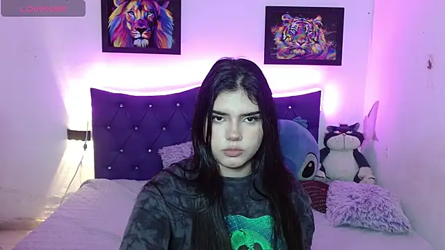 Emma yui19 online show from April 21, 2026, 11:40 pm