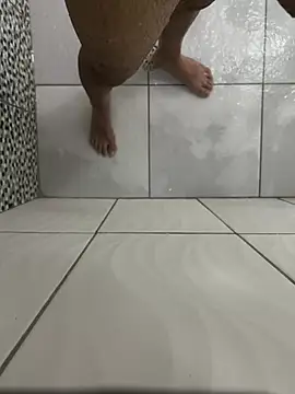 LNM9926 online show from February 18, 2026, 9:44 pm