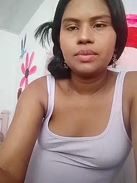 julietta1453 online show from February 13, 2026, 3:19 pm