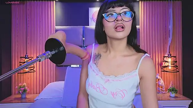 AlanaWalker9 online show from February 21, 2026, 3:40 am