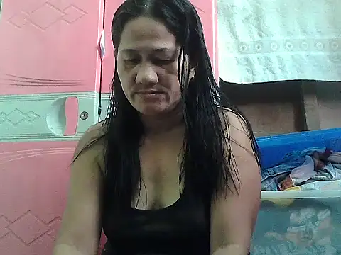 hotmama 063 online show from October 7, 2025, 3:36 am