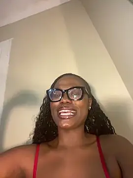 Moonzy77 online show from October 18, 2025, 1:41 am