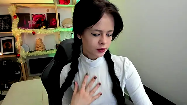 Snapshot of Sima_Wendy chatting on December 19, 2025, 7:04 am Sima Wendy online show from December 19, 2025, 7:04 am