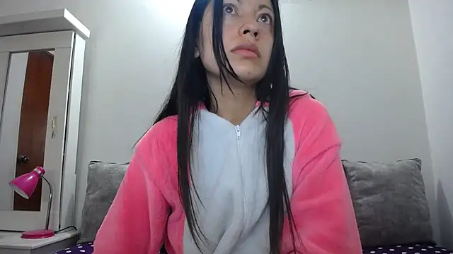 Taylormegan online show from October 22, 2025, 1:11 pm