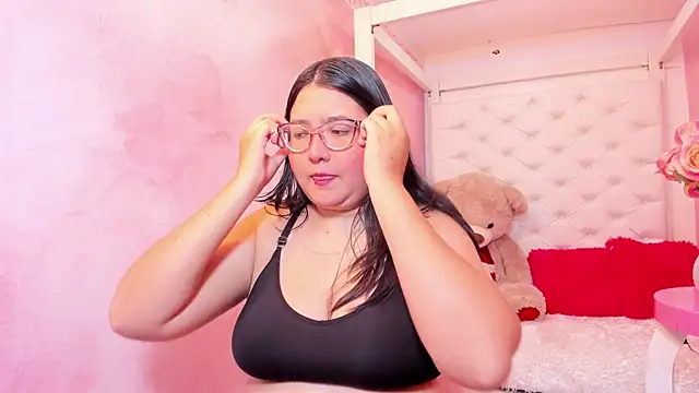 Dulce meow online show from October 7, 2025, 11:51 am