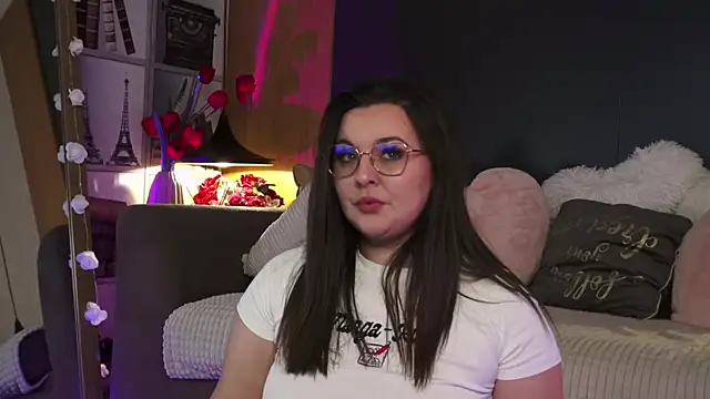 Mia Swano online show from March 30, 2026, 12:33 am