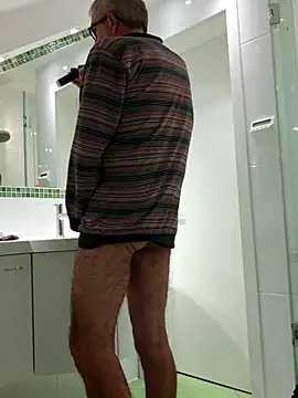 Oldmenhot66 online show from October 9, 2025, 4:54 am