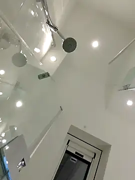 Oldmenhot66 online show from October 18, 2025, 4:26 am