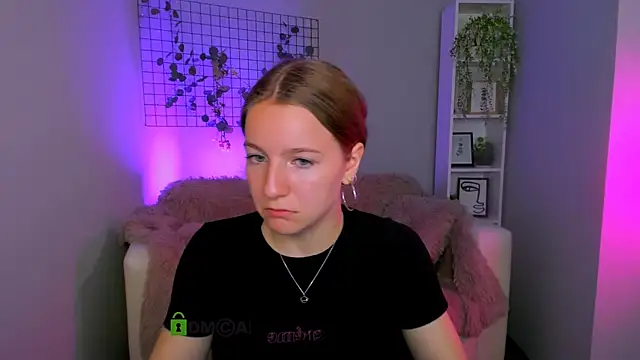 Snapshot of benny_duglas chatting on September 21, 2025, 9:11 am benny duglas online show from September 21, 2025, 9:11 am