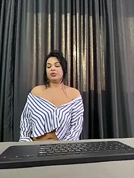 nattysx online show from October 5, 2025, 1:09 pm