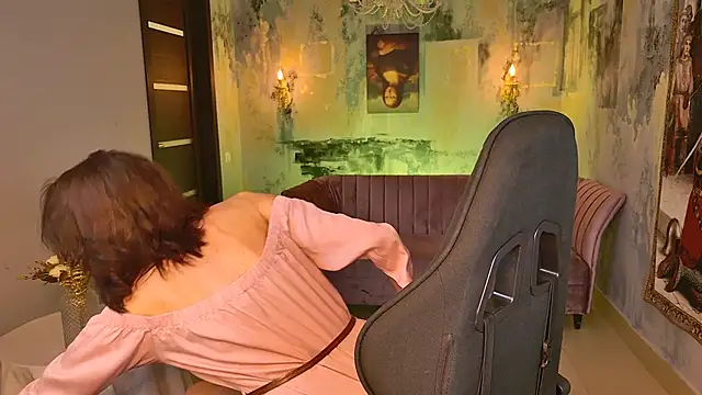 UnaTerra online show from September 28, 2025, 5:57 am