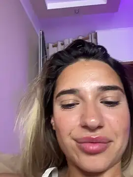 ItalianGirl online show from September 20, 2025, 8:43 pm