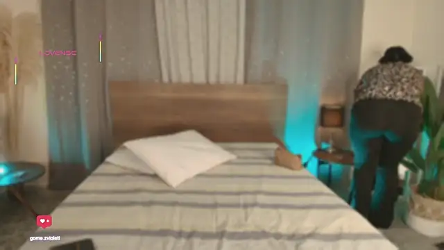 ViolettGomez 93 online show from November 30, 2025, 4:27 am