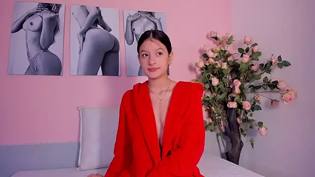 Stefany gonzales  online show from October 20, 2025, 11:43 am