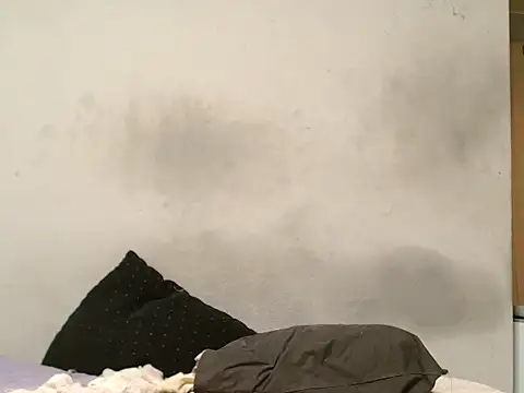 ROYALASS25 online show from September 10, 2025, 4:01 am