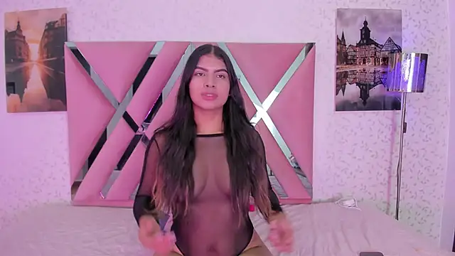 SophiaSalazar  online show from November 7, 2025, 12:05 pm