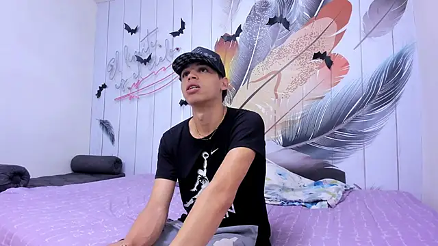 Mycandyfor You online show from November 16, 2025, 7:19 pm