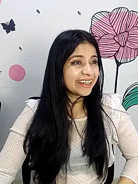 ValerieLove  online show from October 11, 2025, 8:07 pm