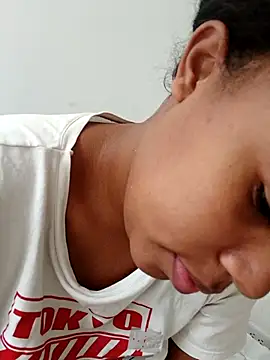 MoniqueMulberry online show from September 18, 2025, 4:09 pm