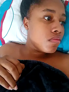 MoniqueMulberry online show from September 20, 2025, 4:30 pm