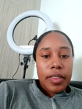 MoniqueMulberry online show from September 24, 2025, 7:06 pm