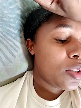 MoniqueMulberry online show from October 4, 2025, 6:28 pm