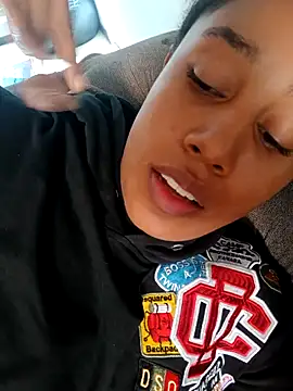 MoniqueMulberry online show from November 29, 2025, 7:28 pm