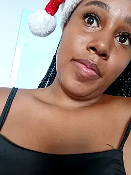 MoniqueMulberry online show from December 4, 2025, 7:11 pm