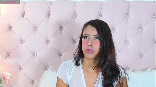 CaterinaRomano online show from September 26, 2025, 8:24 pm