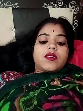 Yatiksha Beby online show from April 30, 2026, 4:19 am