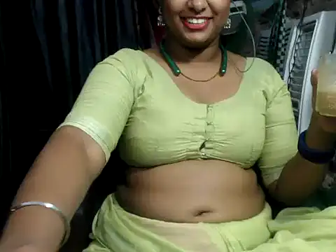 DearKimmi online show from December 3, 2024, 9:45 pm