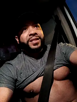 Snapshot of tripping385 chatting on September 15, 2025, 10:04 am tripping385 online show from September 15, 2025, 10:04 am