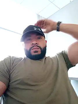 Snapshot of tripping385 chatting on September 17, 2025, 2:08 pm tripping385 online show from September 17, 2025, 2:08 pm