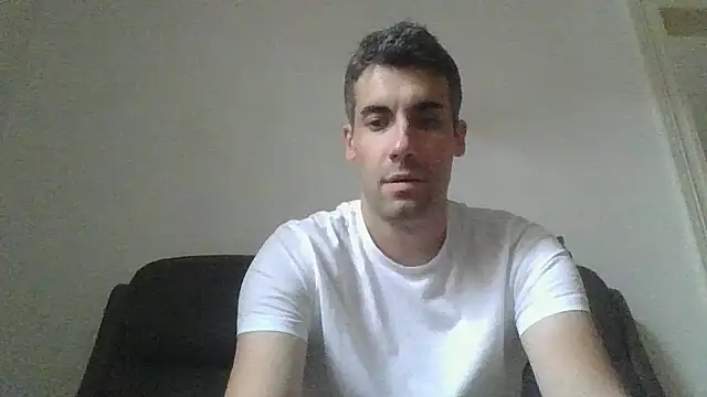 Snapshot of JulioIsHere4you chatting on September 13, 2025, 1:44 pm JulioIsHere4you online show from September 13, 2025, 1:44 pm