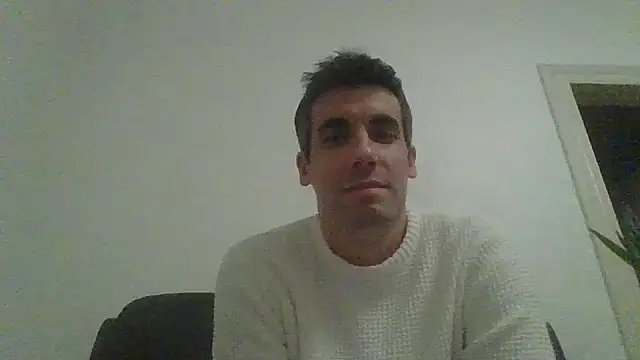 Snapshot of JulioIsHere4you chatting on November 25, 2025, 11:16 pm JulioIsHere4you online show from November 25, 2025, 11:16 pm