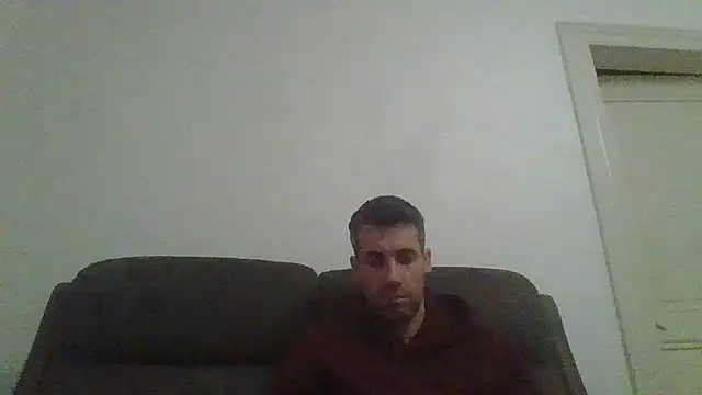 Snapshot of JulioIsHere4you chatting on February 17, 2026, 11:00 pm JulioIsHere4you online show from February 17, 2026, 11:00 pm