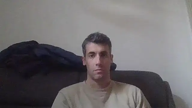 Snapshot of JulioIsHere4you chatting on March 6, 2026, 10:23 am JulioIsHere4you online show from March 6, 2026, 10:23 am