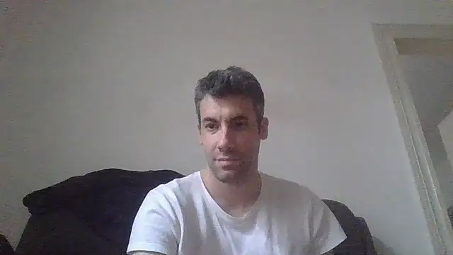 Snapshot of JulioIsHere4you chatting on March 16, 2026, 8:18 am JulioIsHere4you online show from March 16, 2026, 8:18 am