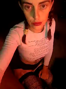 Snapshot of Almendrasexy chatting on October 30, 2025, 4:36 am Almendrasexy online show from October 30, 2025, 4:36 am