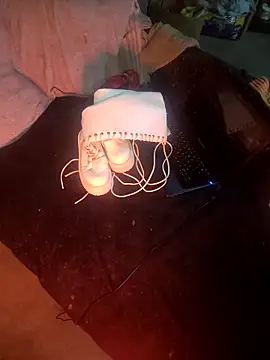 Snapshot of Almendrasexy chatting on November 2, 2025, 4:26 am Almendrasexy online show from November 2, 2025, 4:26 am