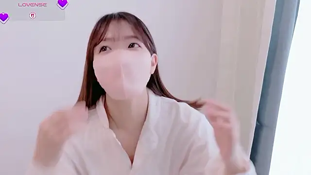 Snapshot of Mayu_o19o chatting on May 6, 2026, 1:14 am Mayu o19o online show from May 6, 2026, 1:14 am